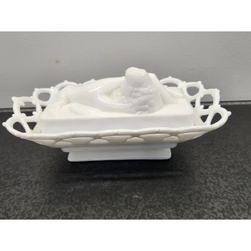 Atterbury Milk Glass Hand with Bird Lace Edge Trinket Dish Pat 1889 Good READ